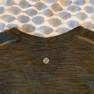 lululemon Metal Vent